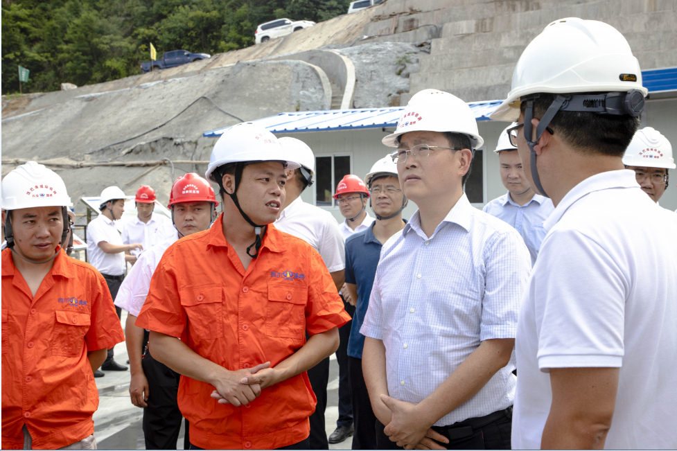 四川省發(fā)展改革委副主任徐一心赴漢巴南鐵路HBNZQSG-6標檢查指導工作